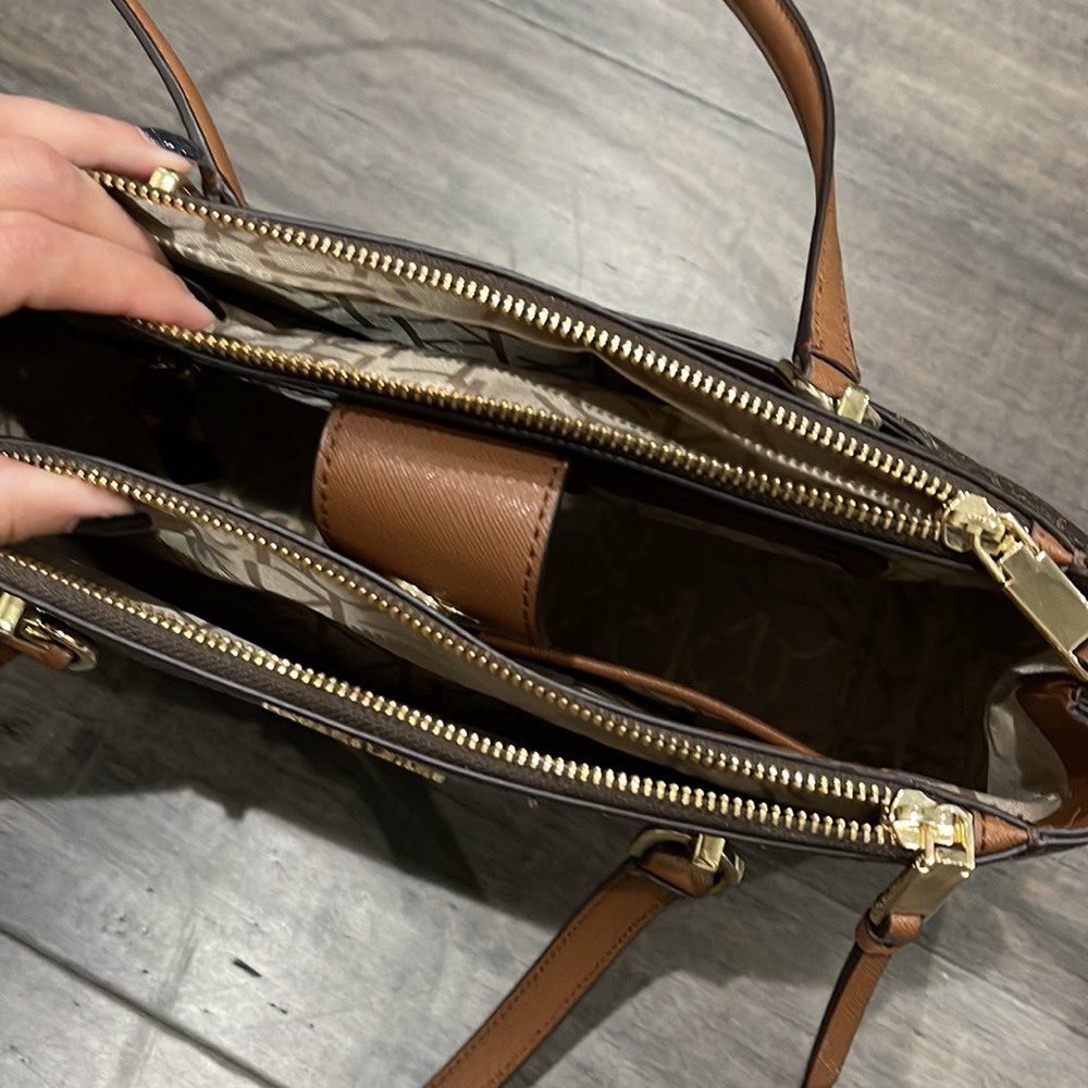 Calvin Klein Purse - Picture 8 of 10